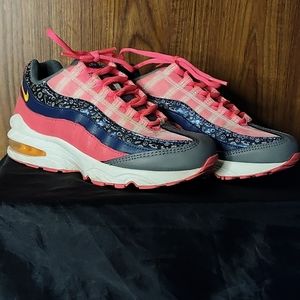 🔥 Lightly Used AirMax 95🔥